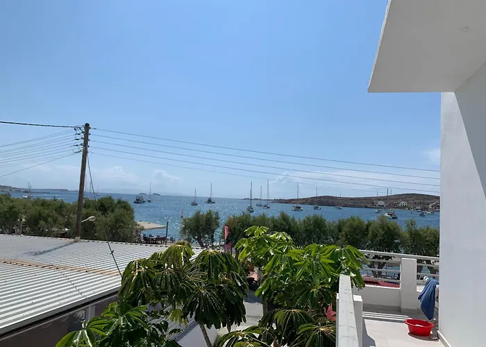 Family Apartment Livadia Beach Parikia
