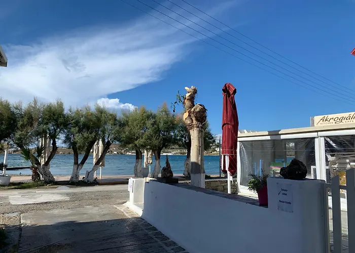 Family Apartment Livadia Beach Parikia