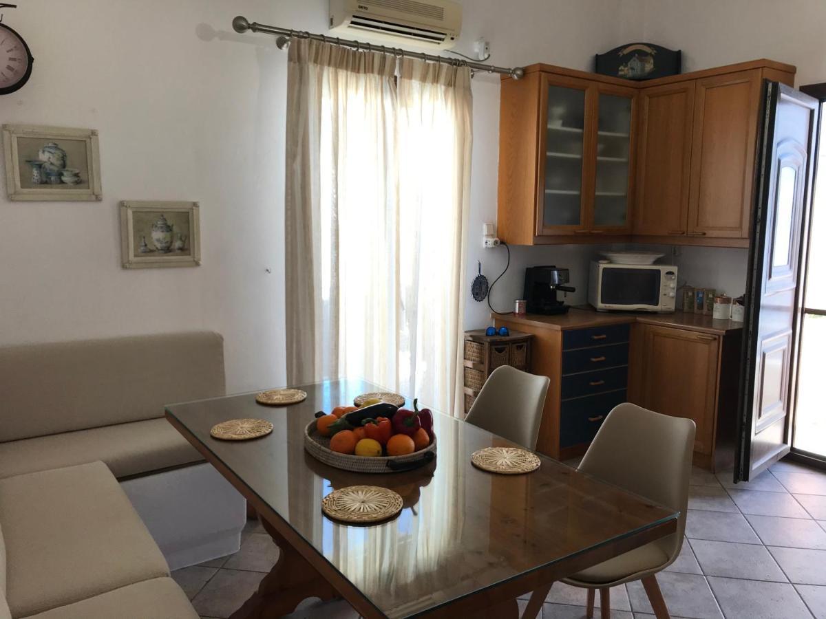 Family Livadia Parikia Parikia (Paros)