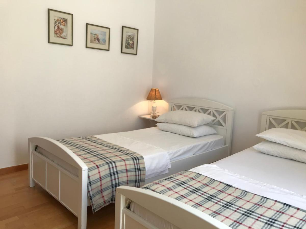Apartment Family Livadia Parikia